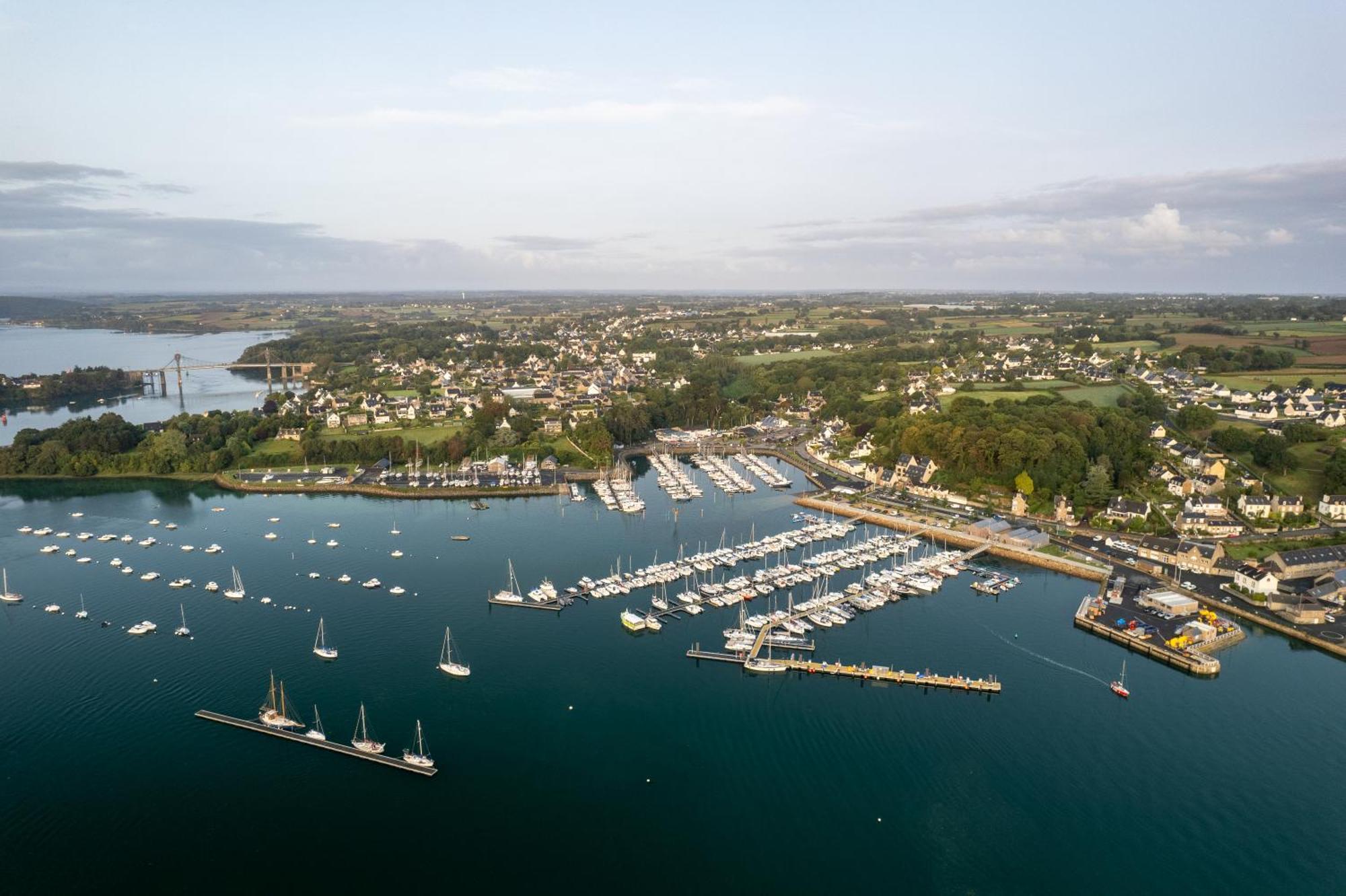 Gite De La Marina Dans La Presqu'Ile De Lezardrieux Exterior photo